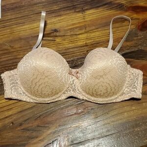 B. Luxe Beige Lace Underwire Padded Bra Sz 34C